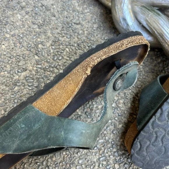 Birkenstock Gizeh Green Oiled Leather Classic Footbed Thong Sandals Size 40 - Picture 7 of 11